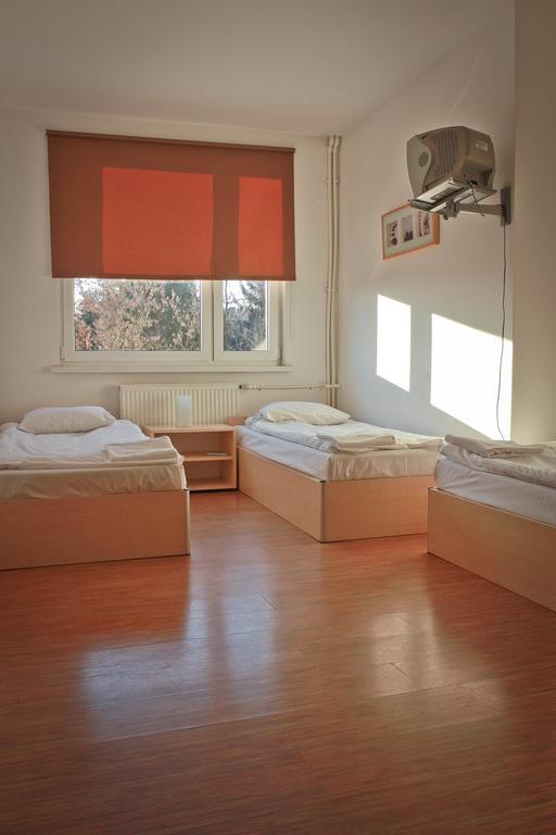 Hostel24 Bed&Breakfast Bydgoszcz Habitación foto