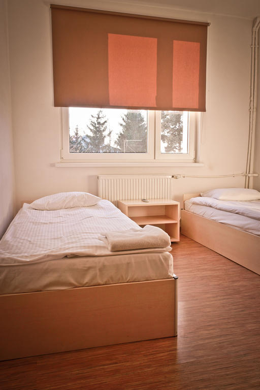 Hostel24 Bed&Breakfast Bydgoszcz Habitación foto